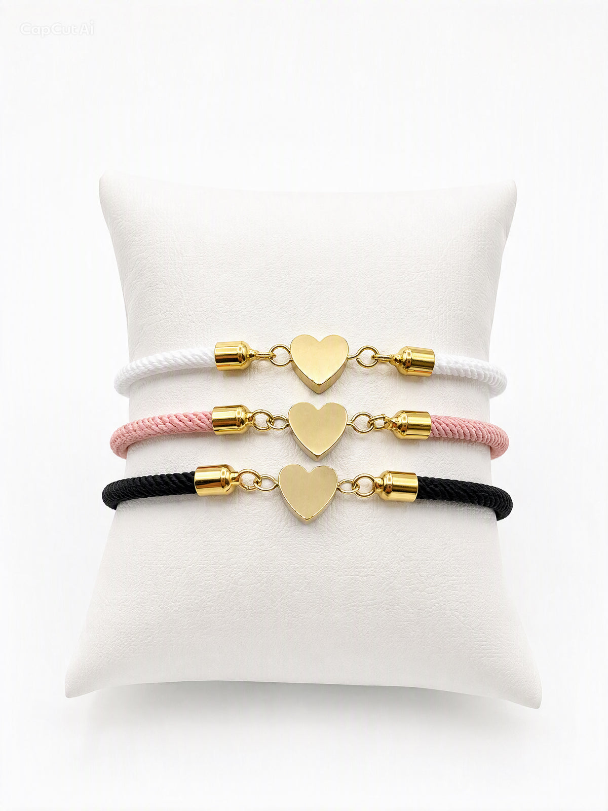 Elena — Bracelet Cordon Cœur Doré